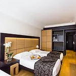 B&B Hotel Borgaro Torinese 4*