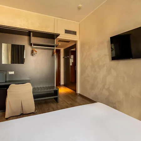 B&B Hotel Borgaro Torinese 4*
