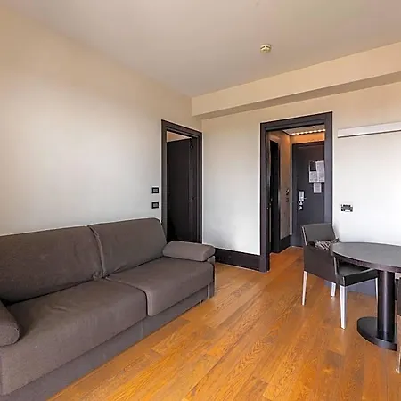 B&B Hotel Borgaro Torinese Hotel 4*