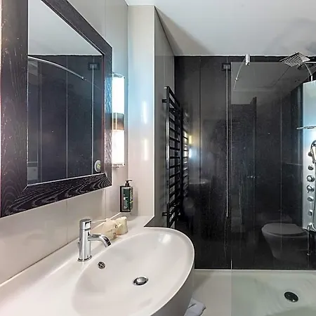 Hotel B&B Hotel Borgaro Torinese 4*