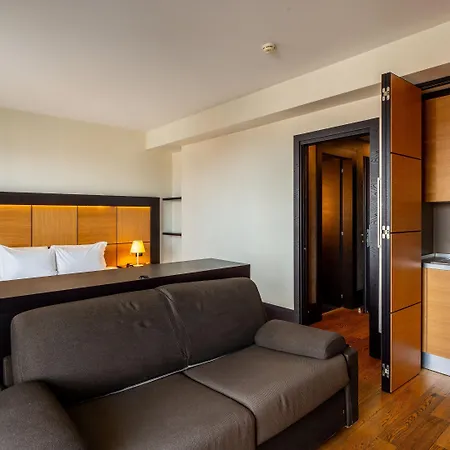 B&B Hotel Borgaro Torinese Hotel 4*