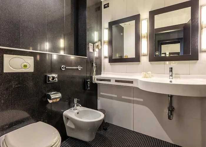 מלון B&B Hotel Borgaro Torinese 4*