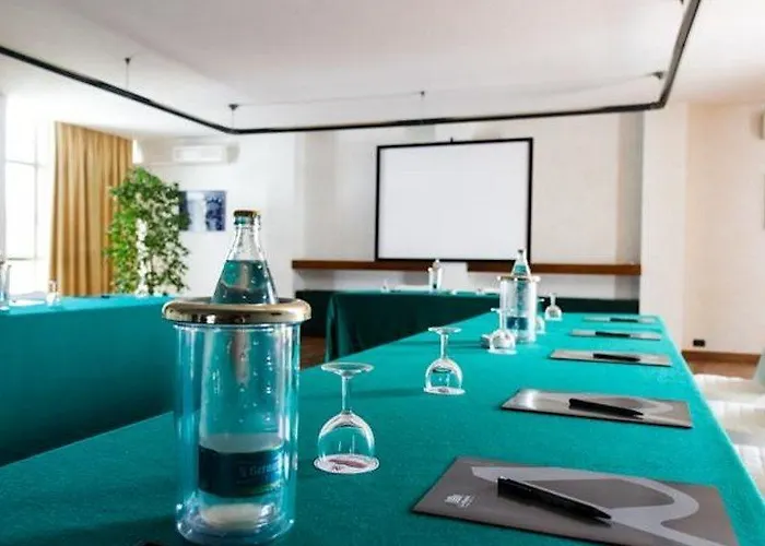 Hotel B&B Hotel Borgaro Torinese 4*