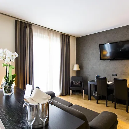 Hotel B&B Hotel Borgaro Torinese 4*