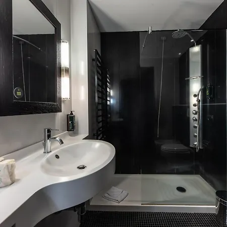 Hotel B&B Hotel Borgaro Torinese 4*