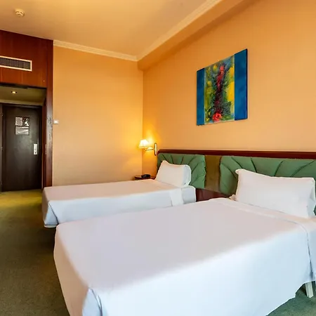 Hotel B&B Hotel Borgaro Torinese 4*
